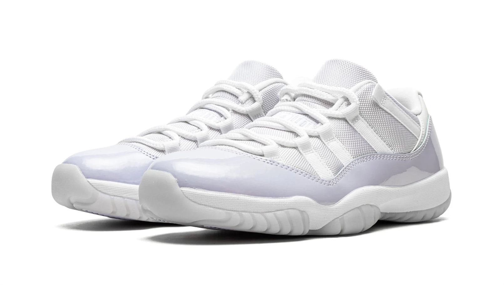 AIR JORDAN 11 LO WMNS "Pure Violet"