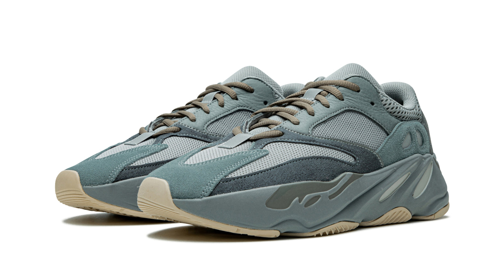 YEEZY BOOST 700 "Teal Blue"